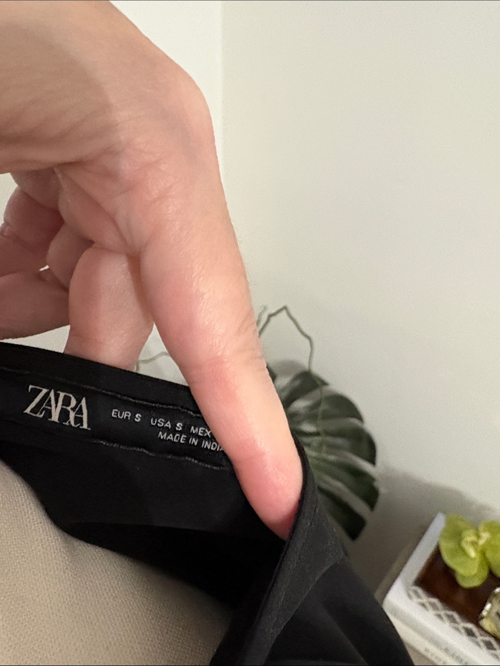 Zara Black Tiered V-Neck Maxi Dress - Picture 2 of 5